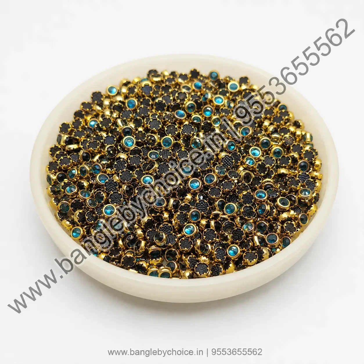 3mm Round Light Blue Glass Kundans detail view 3