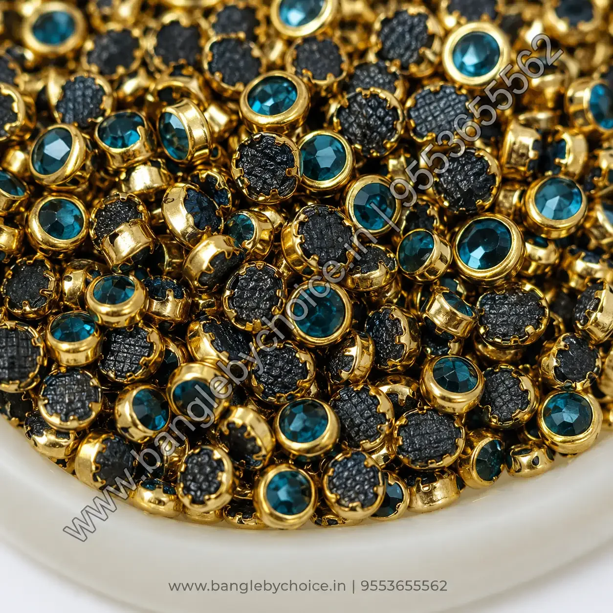 3mm Round Light Blue Glass Kundans detail view 2