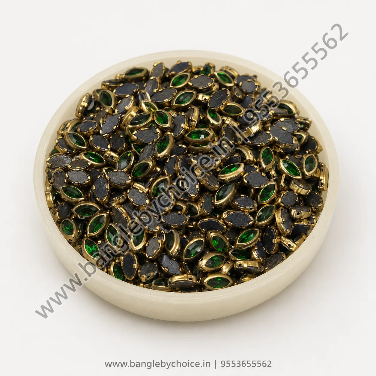 6K Eye Shape Light Green Glossy Kundans detail view 2