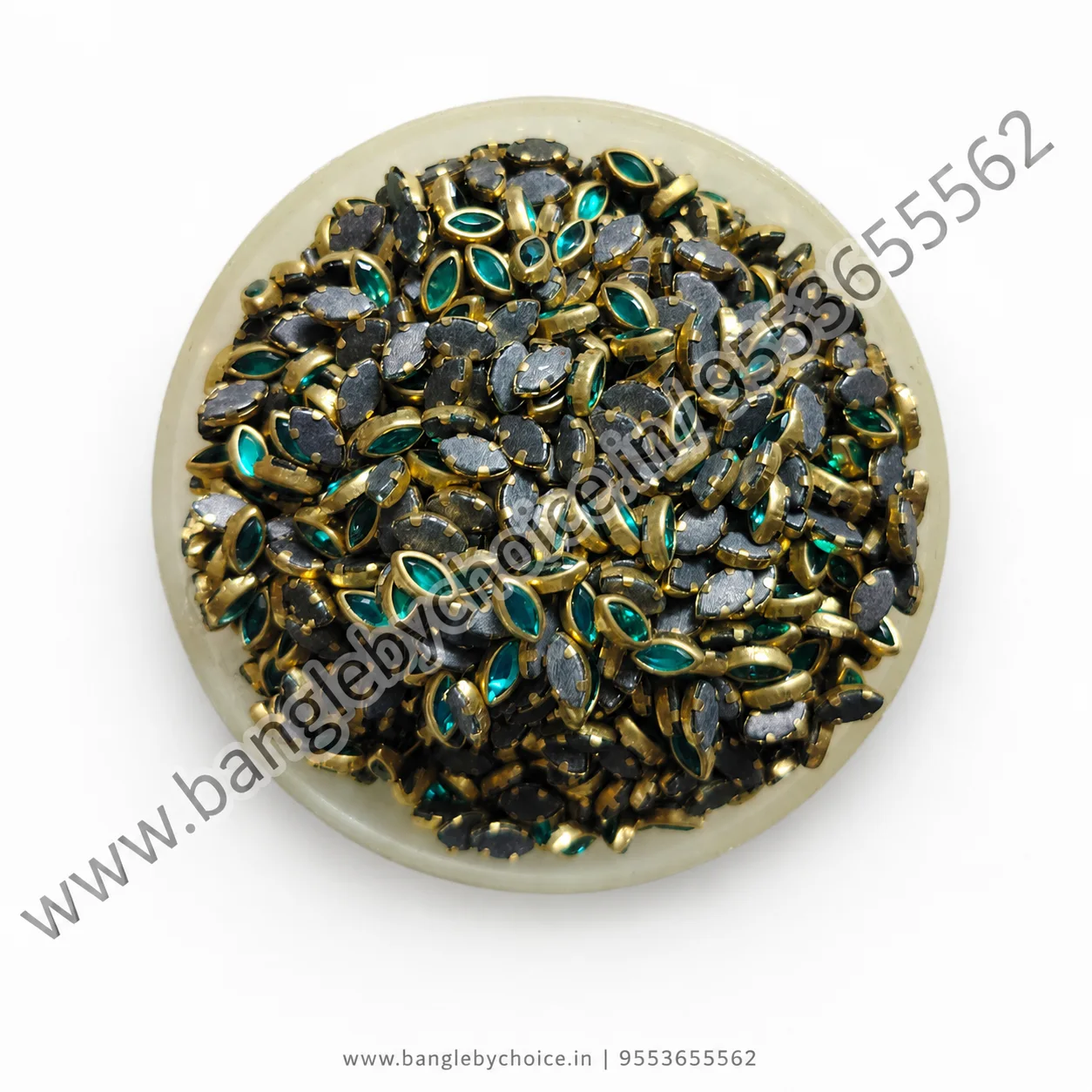 6K Eye Shape Rama Green Glossy Kundans detail view 2